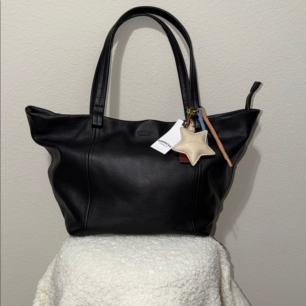 NWT American Leather Tote with makeup bag
